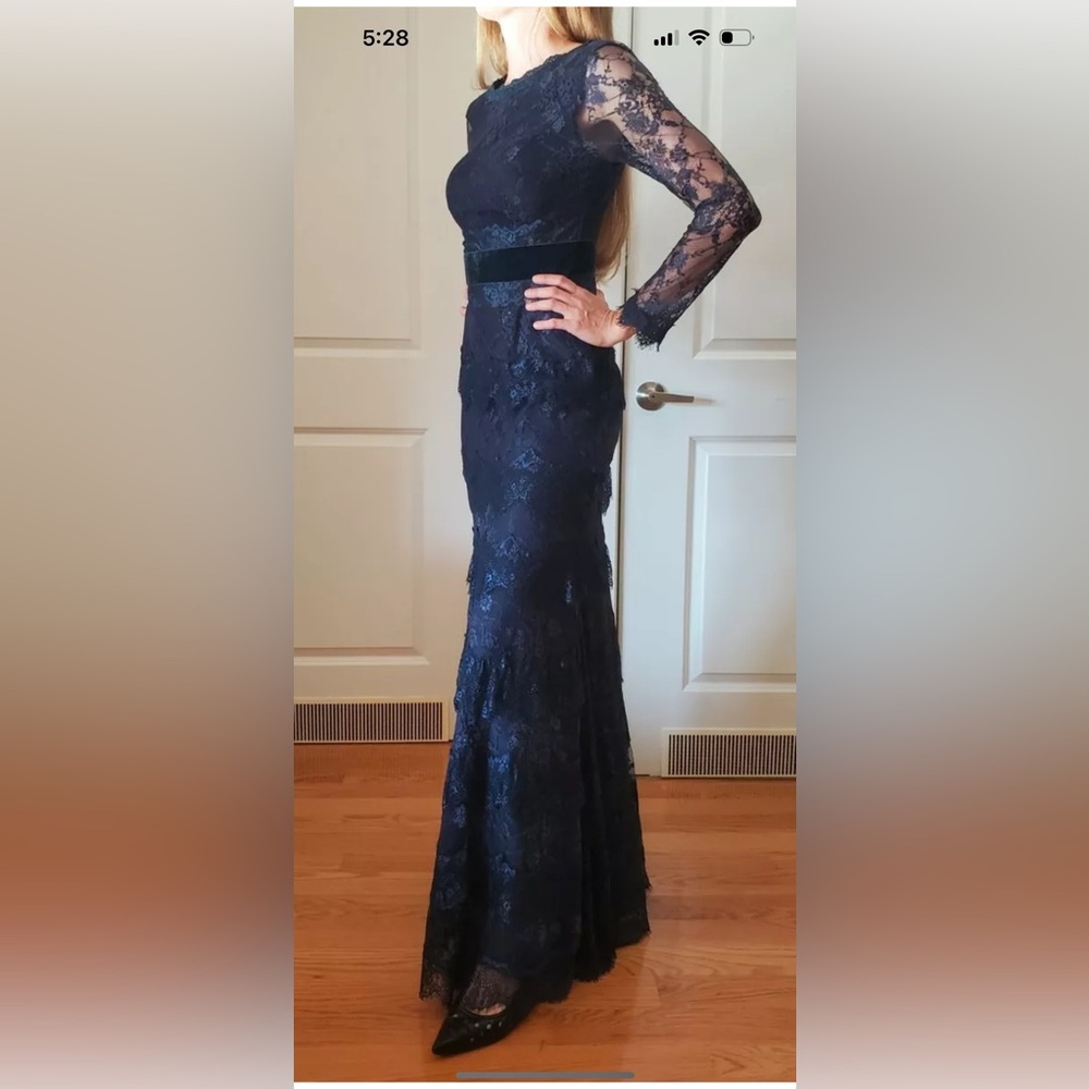 Eleni Viare Long Navy lace open back dress gown, Size M, $399 - Picture 2 of 8